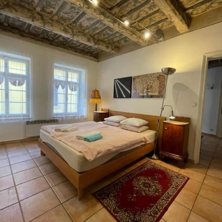 Historical Apartment With Balcony 프라하 외부 사진